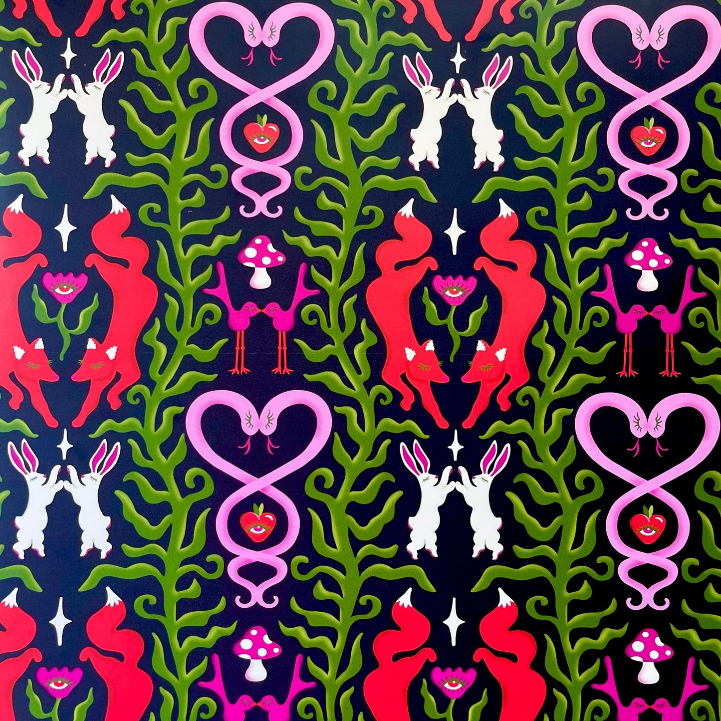 'Lovers of Wonderland' Wallpaper