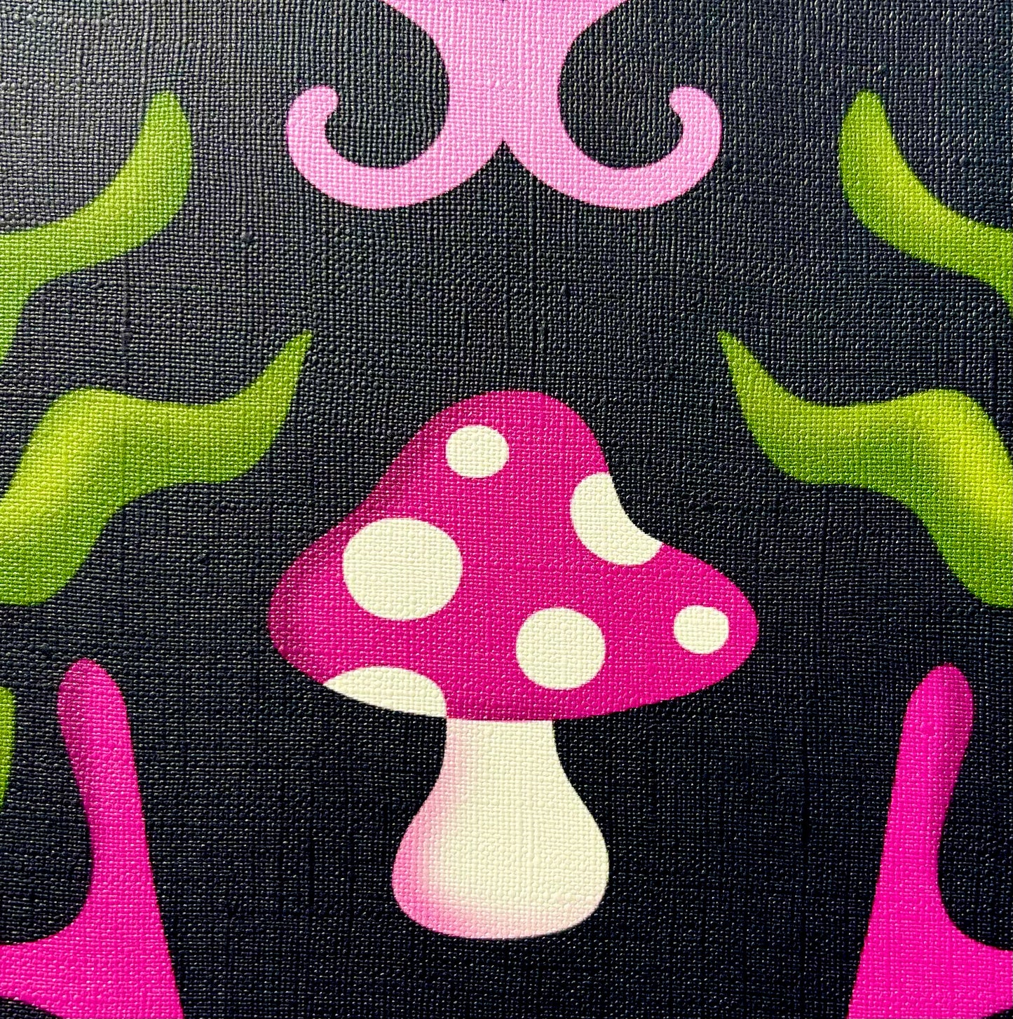 'Lovers of Wonderland' Wallpaper
